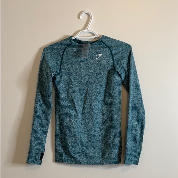 2/100$ GYMSHARK top - Picture 1 of 3